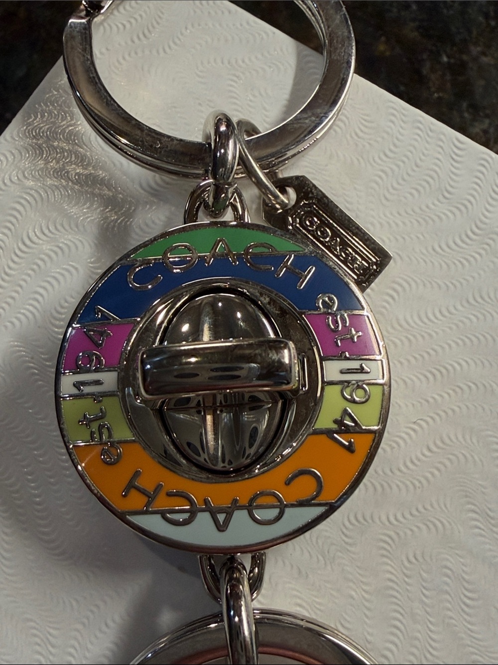 COACH Legacy Enamel Turnlock Valet Keyring-Silver Hardware - Picture 5 of 16